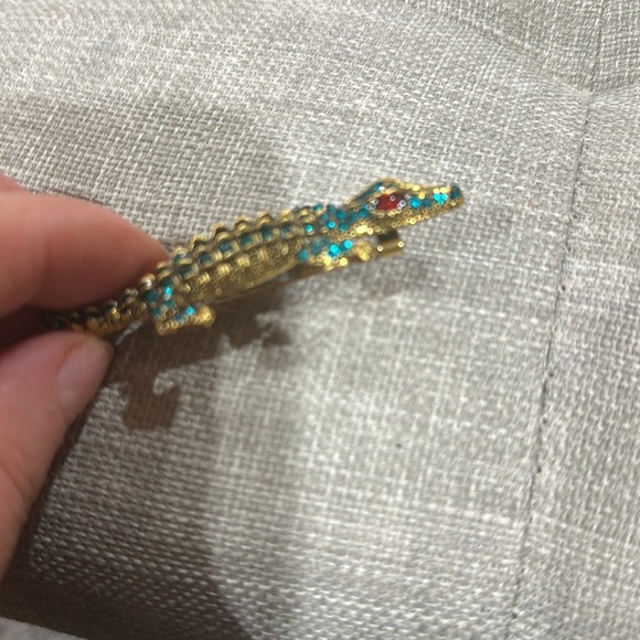 Elegant Gold and Blue Reptile Brooch NEW - Picture 3 of 6